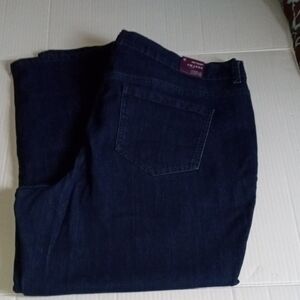 New Jeans 18W Short Tapered Leg Jeans